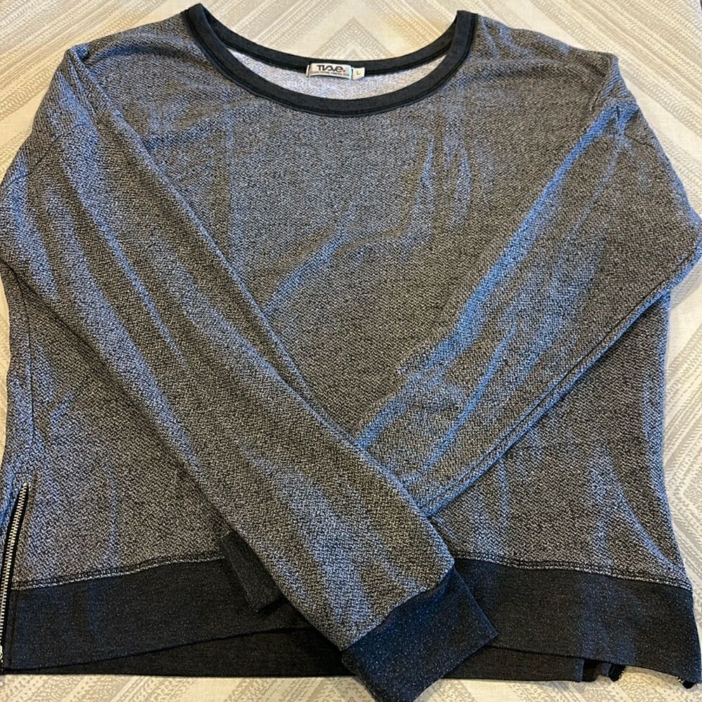 T2Love Women’s Heather Grey Side Zipper Sweatshirt